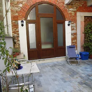 https://corte-navari-studio-gastone.it-tuscanyhotel.com